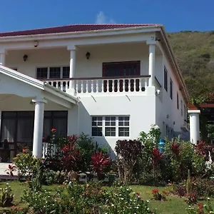 Bed & Breakfast Fern Tree, Frigate Bay